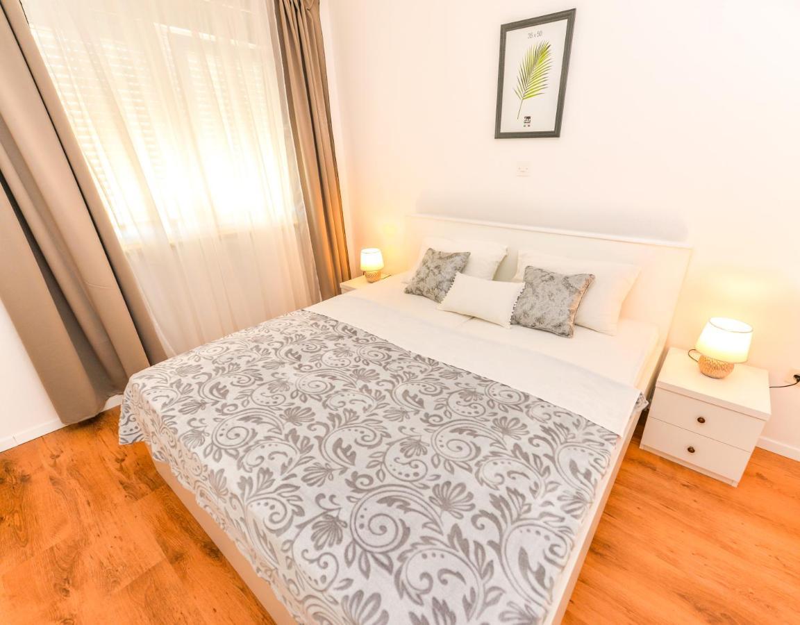 Apartments Ankica Novalja Ngoại thất bức ảnh