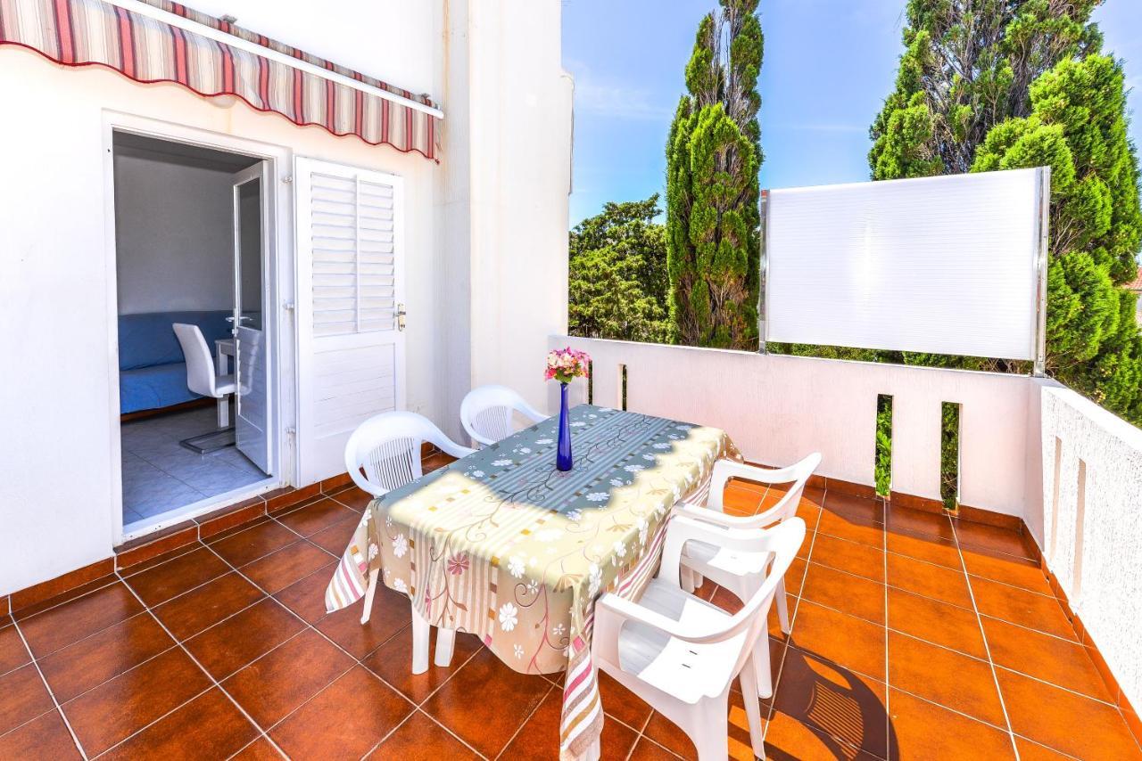 Apartments Ankica Novalja Ngoại thất bức ảnh